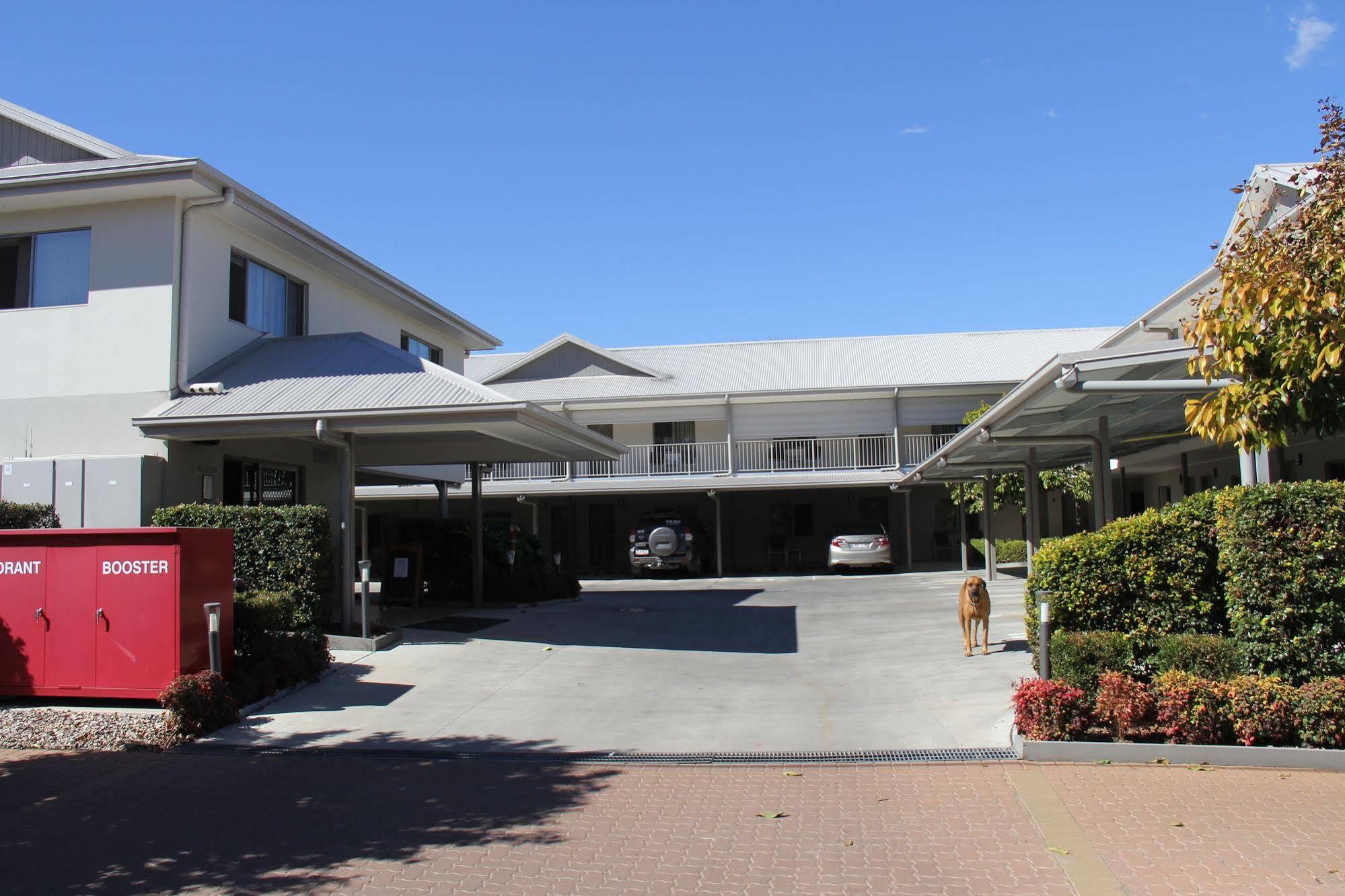 Chinchilla Downtown Motor Inn Exteriér fotografie